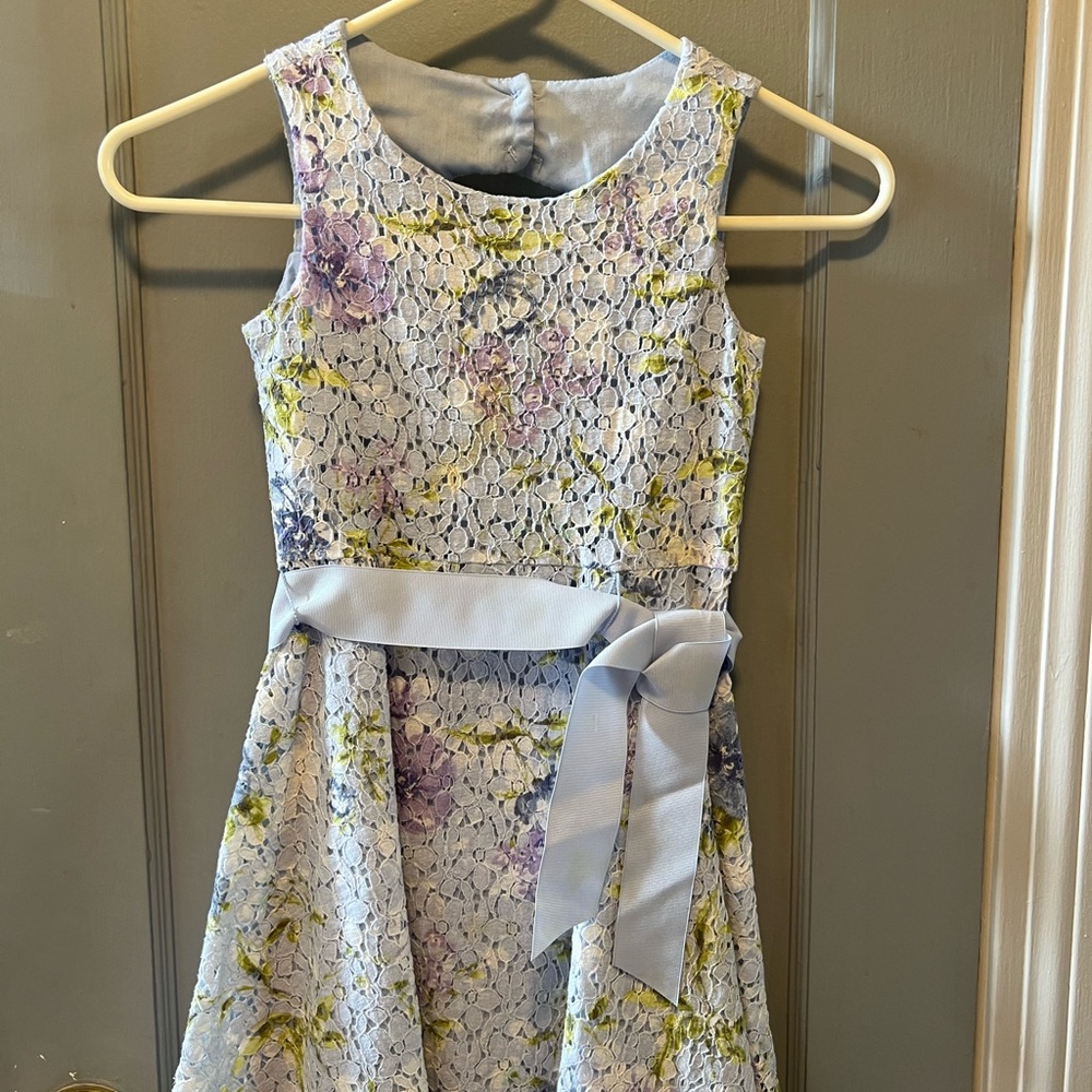 Girls dress